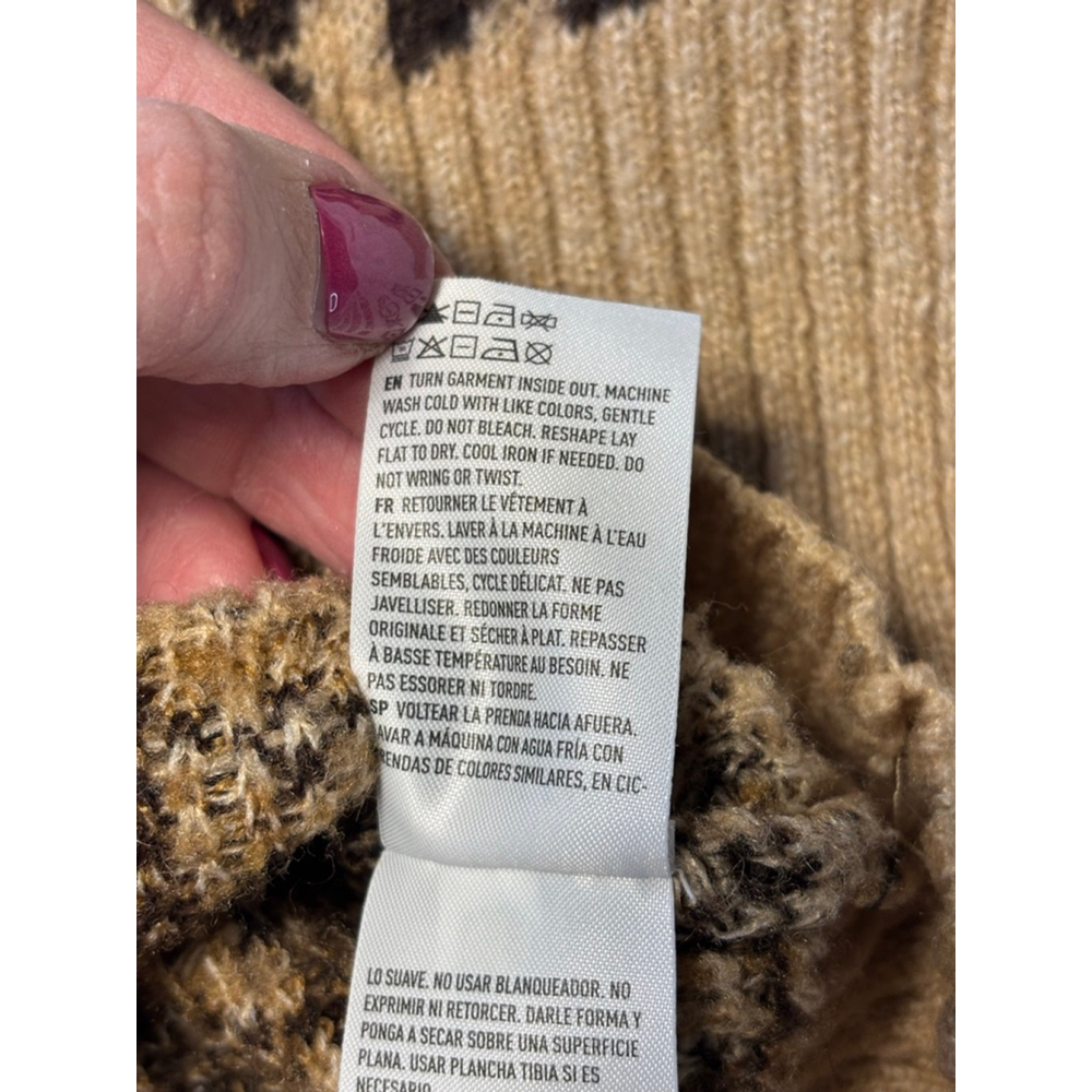 EUC American Eagle Whoa So Soft Animal Print Crewneck Knit Sweater SZ - Picture 6 of 6